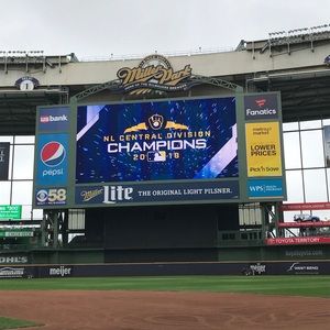 Meet your Posher, Tony